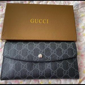 Women’s Black Gucci Wallet